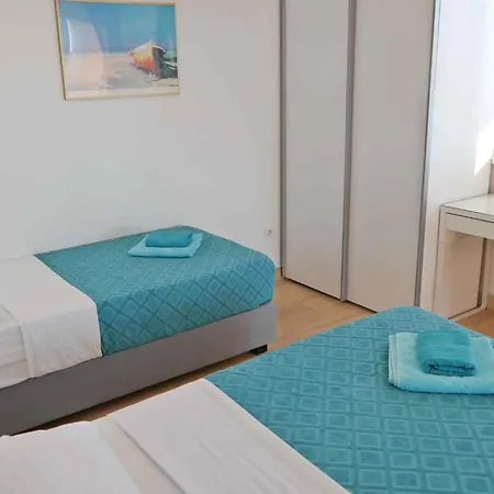 Beachfront Razanj-sibenik Riviera 7146 Apartamento